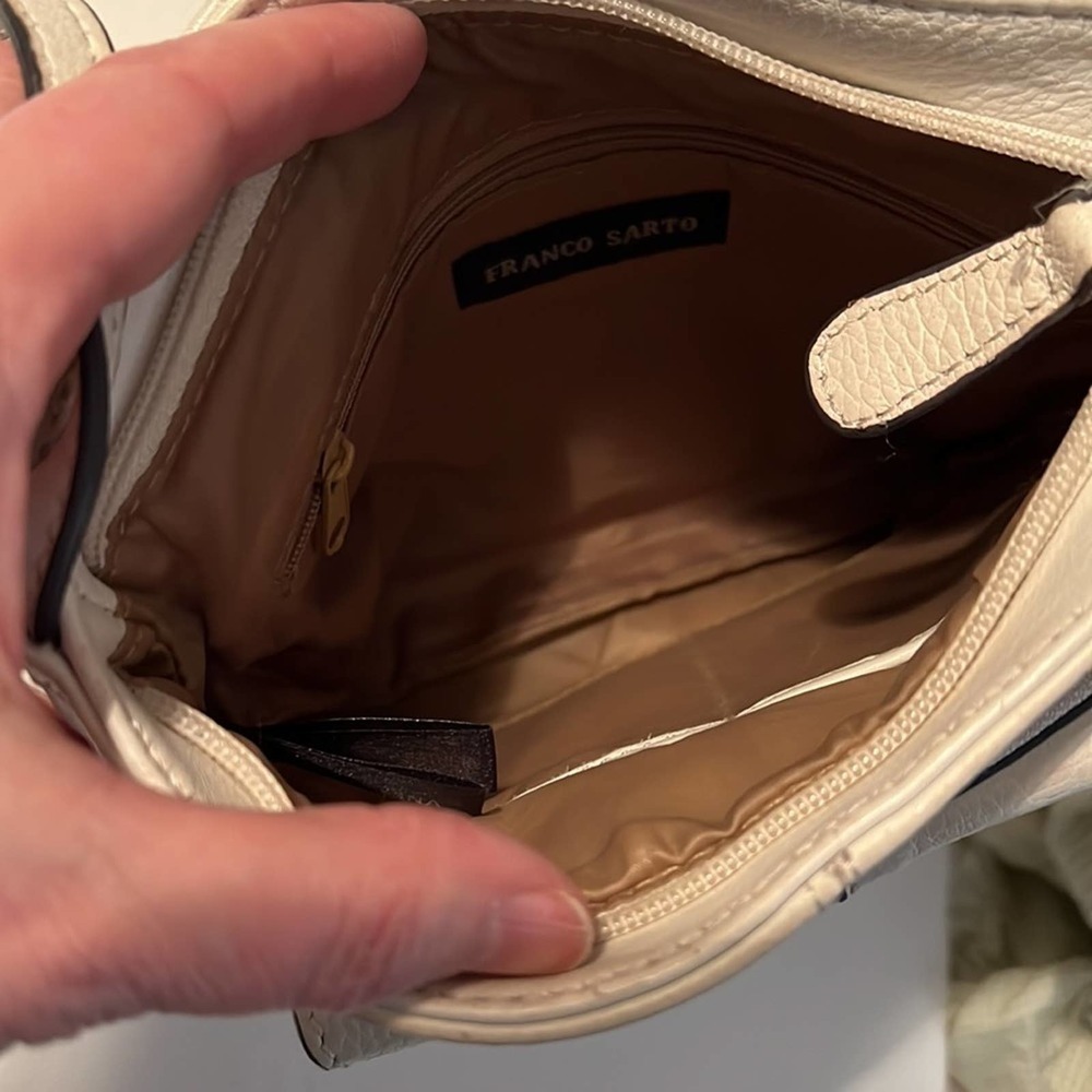Franco Sarto white leather crossbody zip closure and pockets adjustable strap - Picture 6 of 16